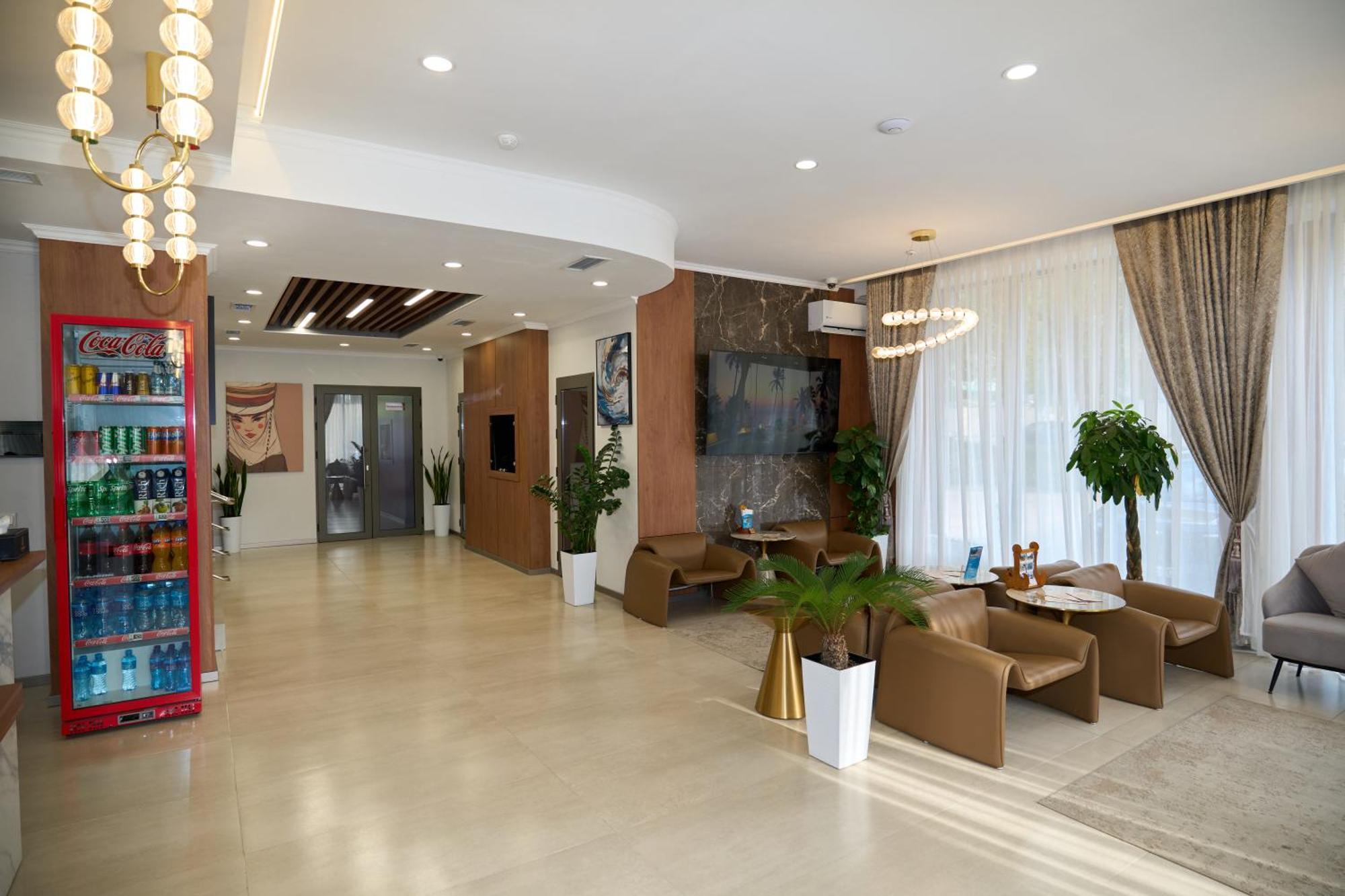 Crown Hotel 比什凯克 外观 照片