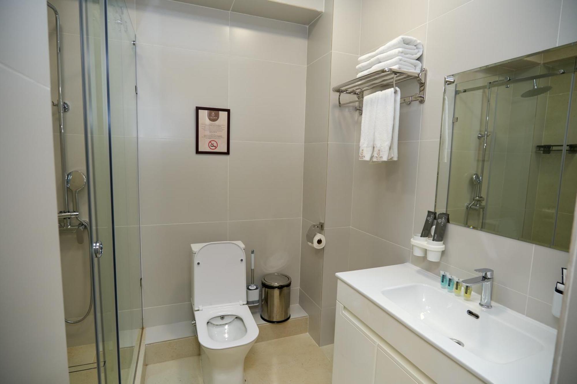 Crown Hotel 比什凯克 外观 照片